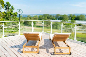 seeglueck SEESEHNSUCHT - Exklusive Ferienwohnung mit Kamin Whirlpool-Badewanne und Seeblick auf der Halbinsel Höri